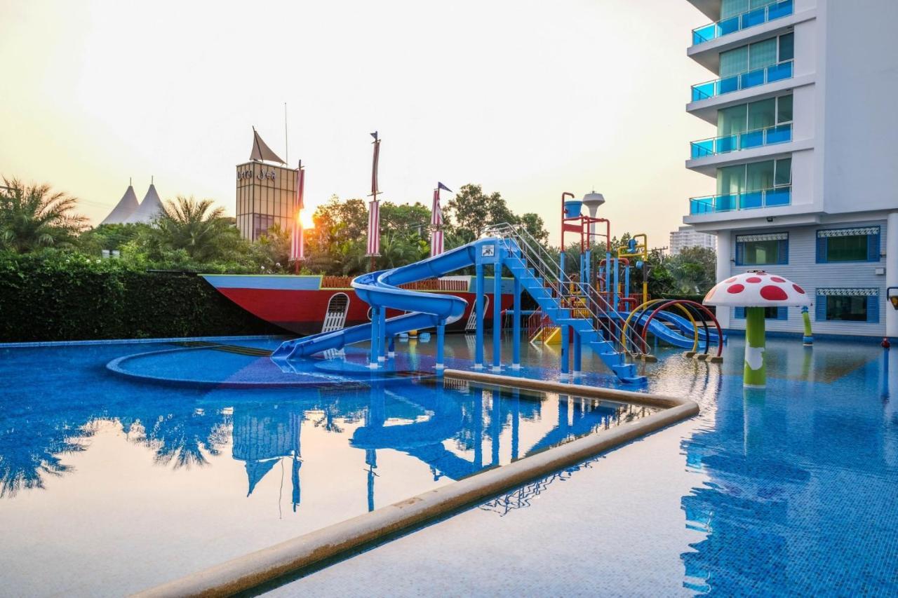 F304 My Resort HHQ Exterior foto